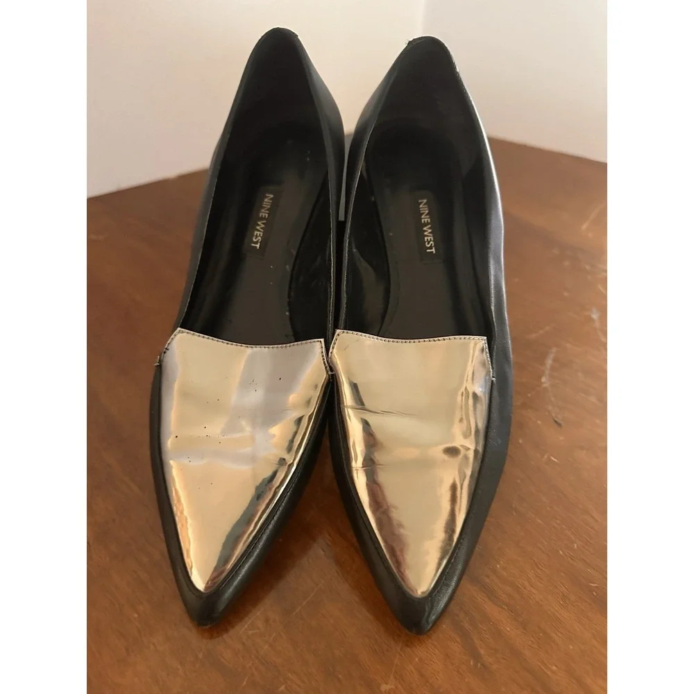 Nine West Pointed‎ Black Metallic Silver Flat Shoes Size 8.5 Dressy Professional